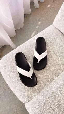 Billini Billini^Aila Thong - White