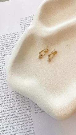 Your Accessory Shop Earrings^Alice Star Sleepers - Gold