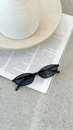 Your Accessory Shop Sunglasses|Denim Dress Edit^Amery Sunglasses - Black