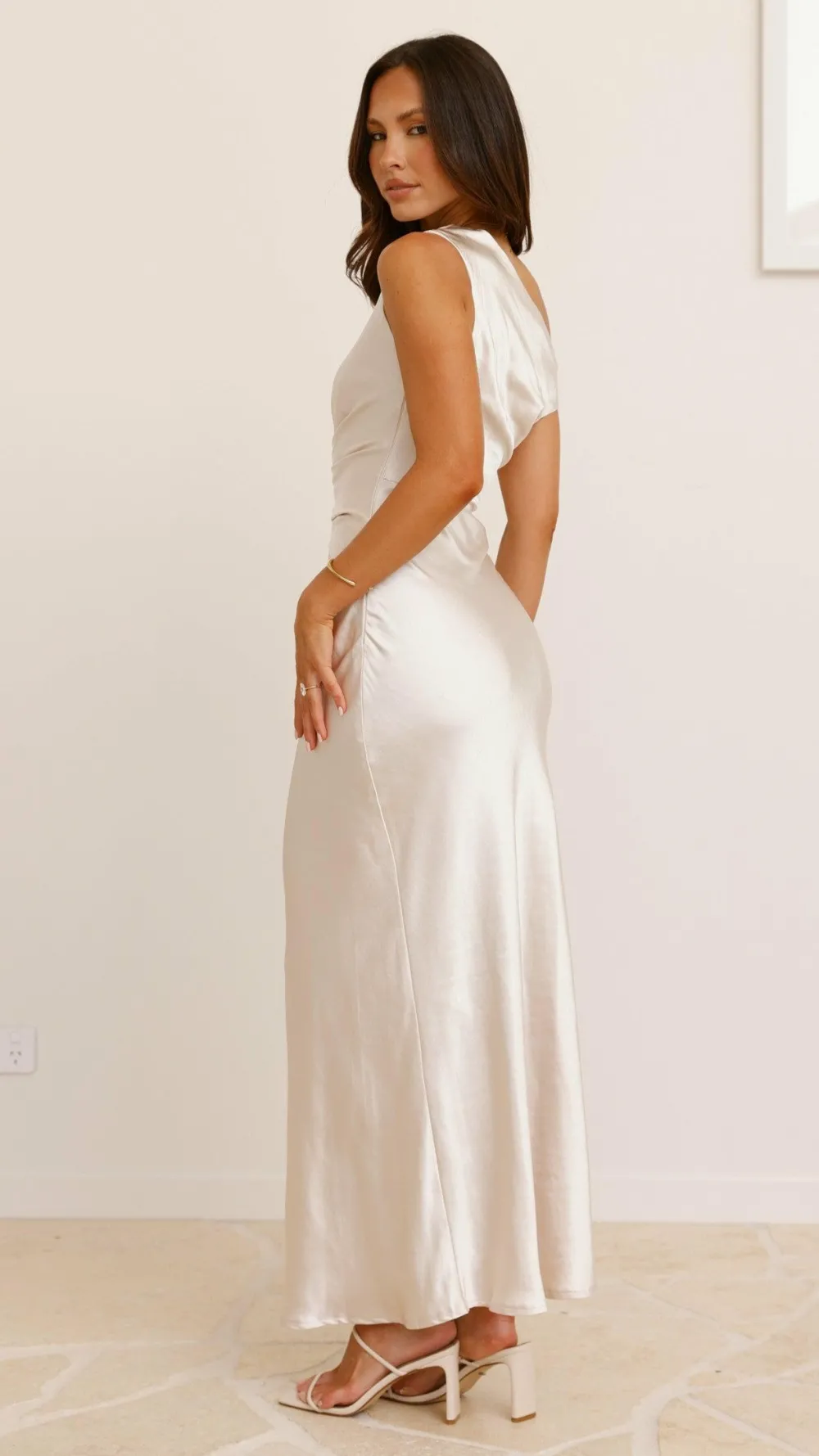 LILYWHYT Mon Cheri|Dresses^Auria Off Shoulder Maxi Dress - Champagne