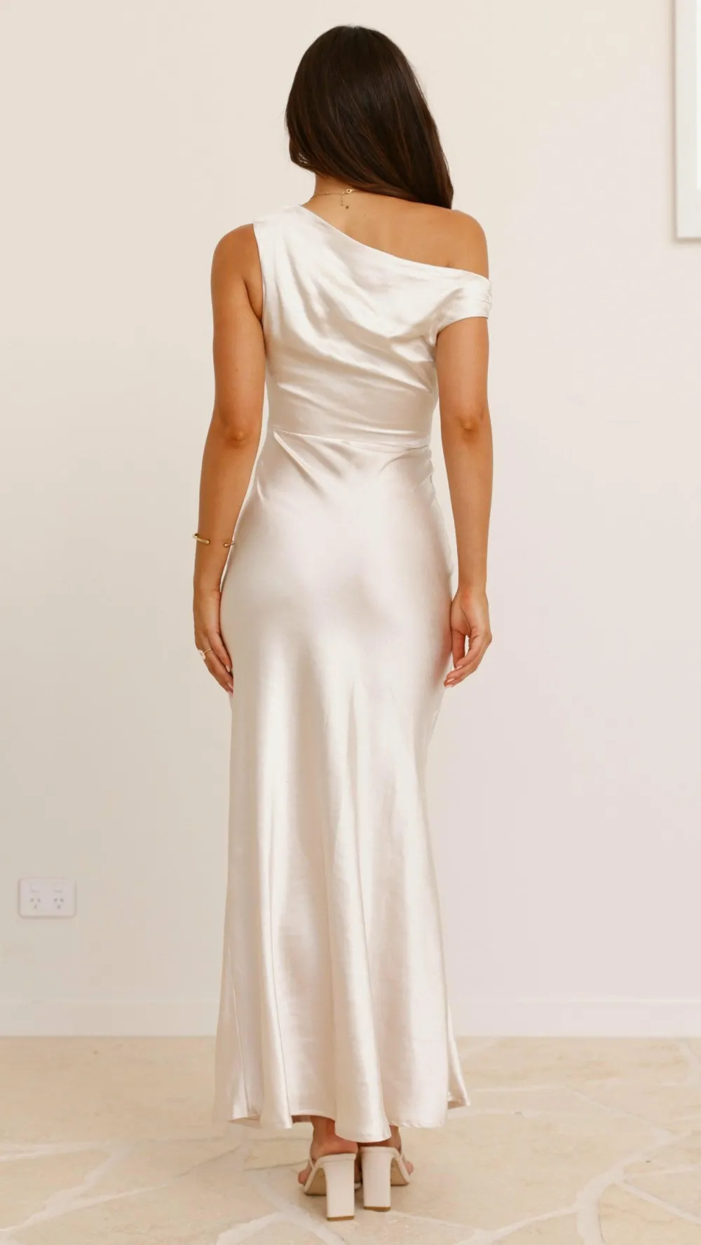 LILYWHYT Mon Cheri|Dresses^Auria Off Shoulder Maxi Dress - Champagne