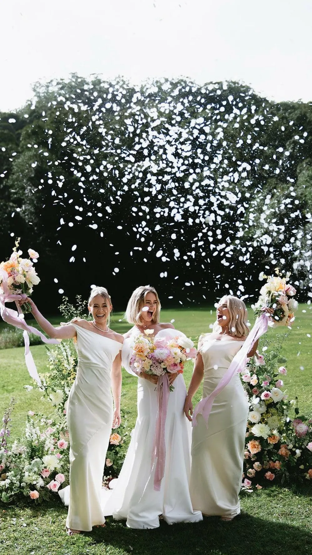 Willow Bud Bridal Accessories|Bridal Accessories^Biodegradable Confetti Cannon – Pink & White Hearts