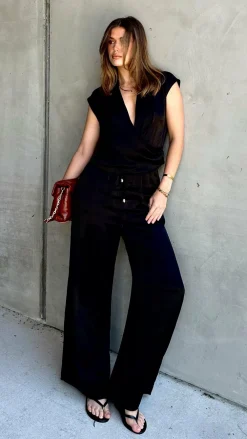 Fashion Allied Sets|Tops^Brylee V Neck Top - Black