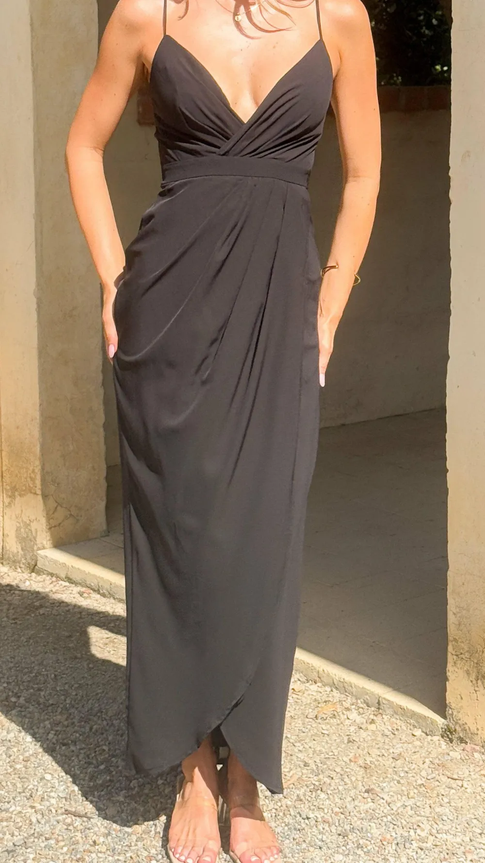 LILYWHYT Mi Amore|Dresses^Charlotte Draped Maxi Dress -Black