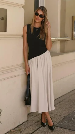 KOLI Dresses|Maxi^Darlita Maxi Dress - Black / Nude