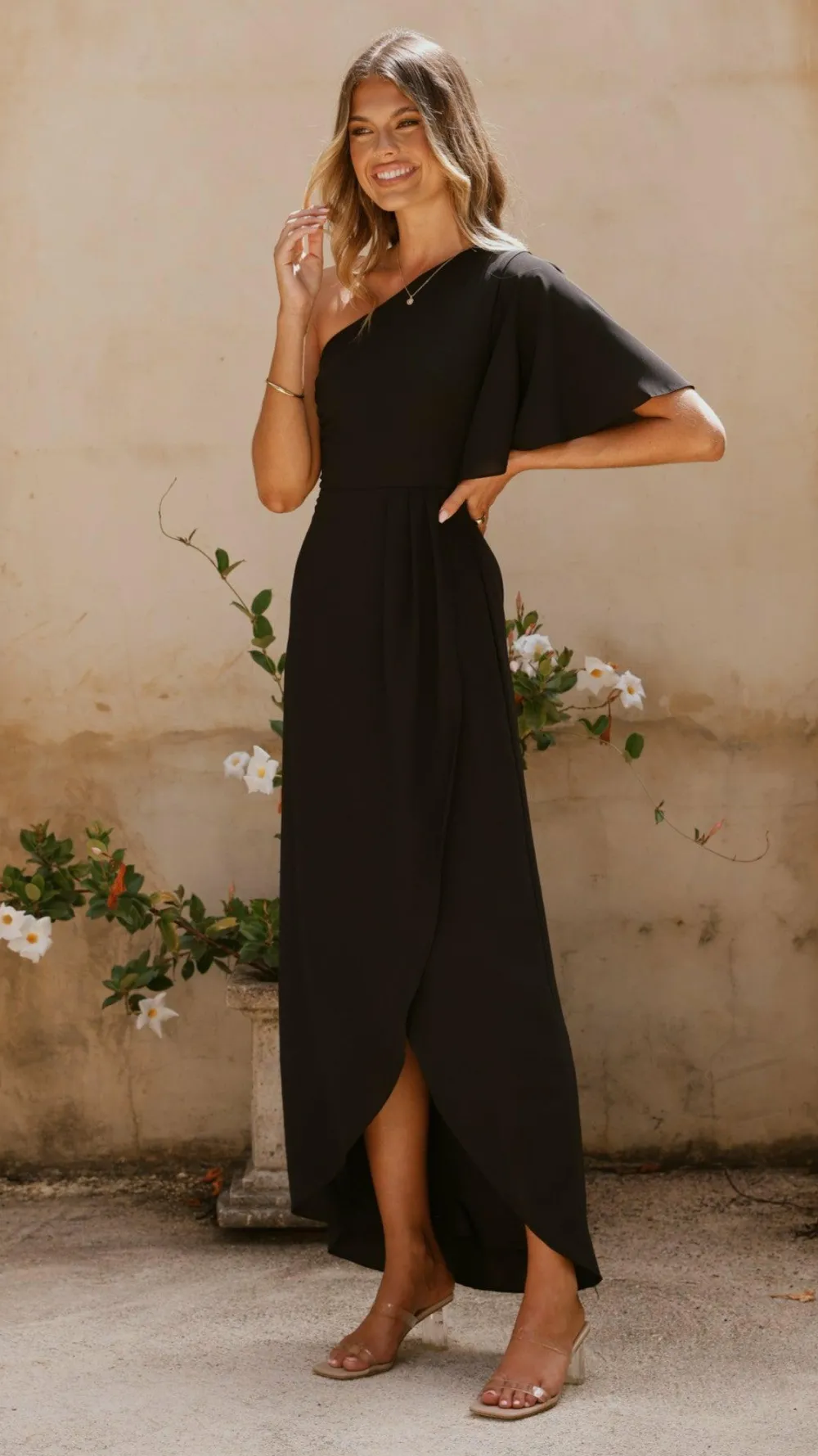 LILYWHYT Mi Amore|Dresses^Emma One Sleeve Maxi Dress - Black