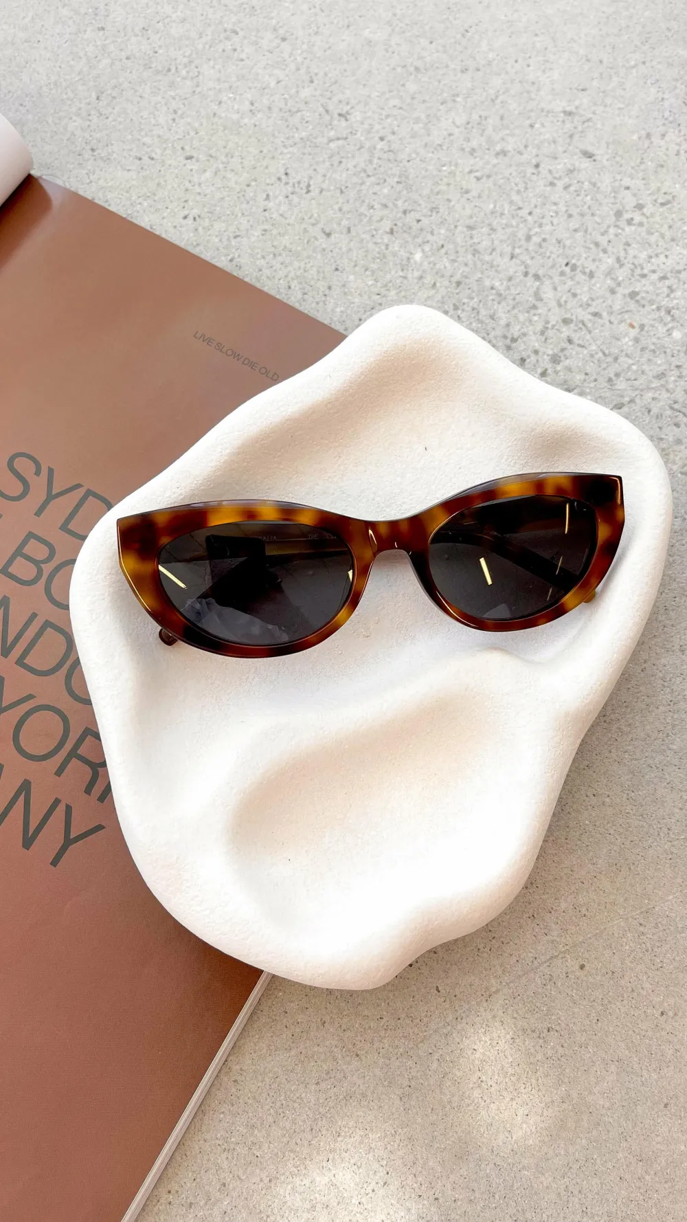Banbe Sunglasses|The Denim Edit^Estella Sunglasses - Hazel Tort