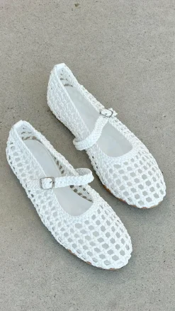Billini Billini|Sandals & Slides^Gitta Flats - White