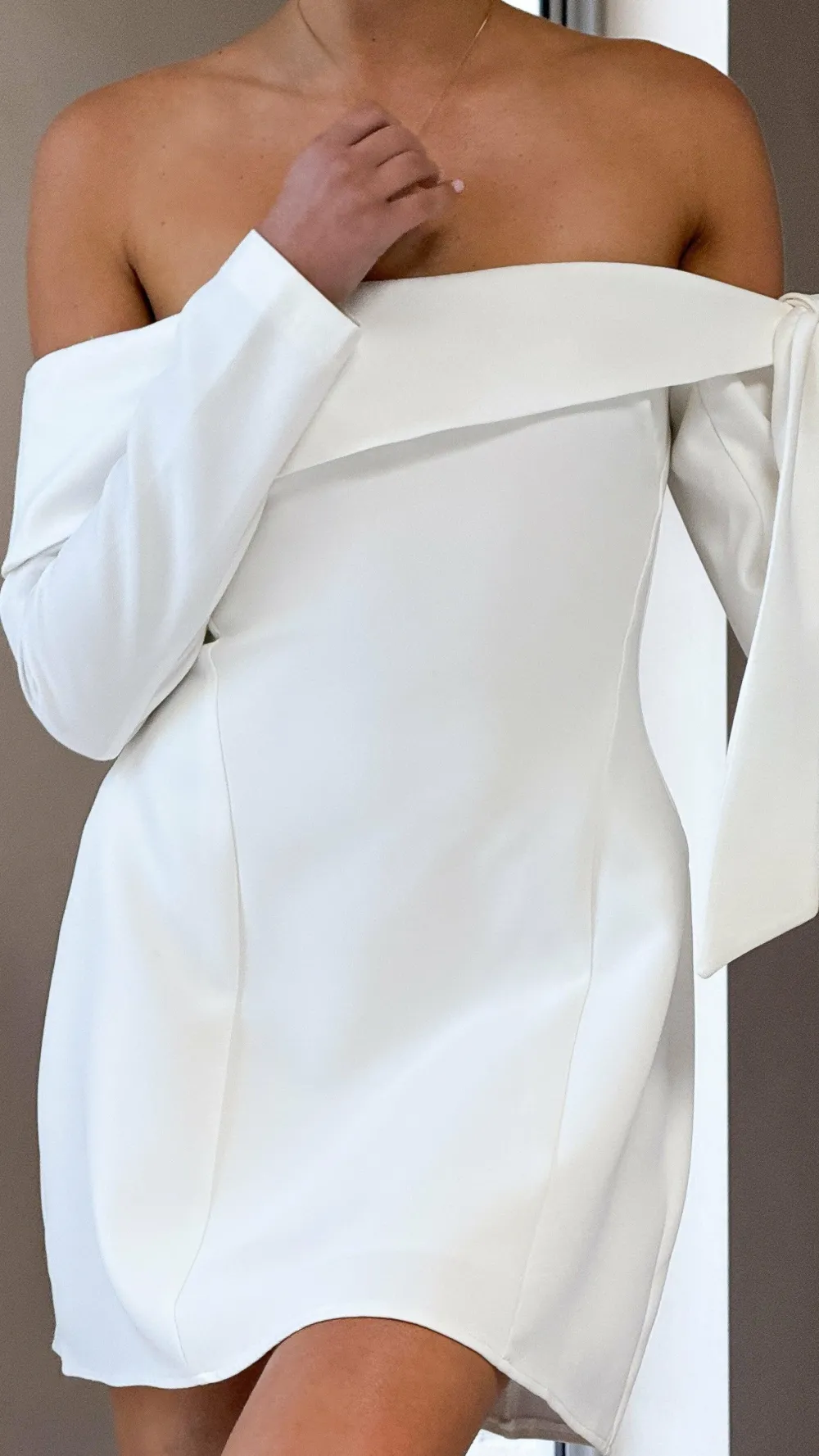 SASHA (BNE) Hen'S Collection|Dresses^Halen Long Sleeve Mini Dress - White