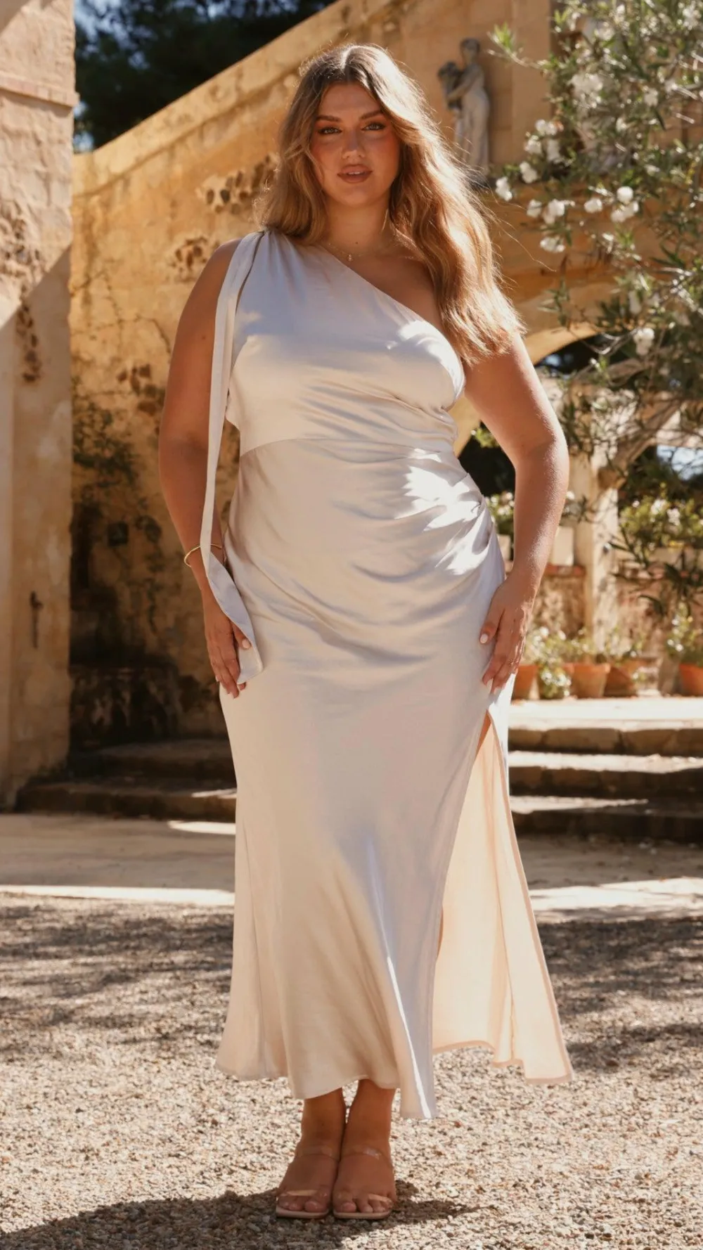 LILYWHYT Mon Cheri|Dresses^Halle One Shoulder Maxi Dress - Champagne