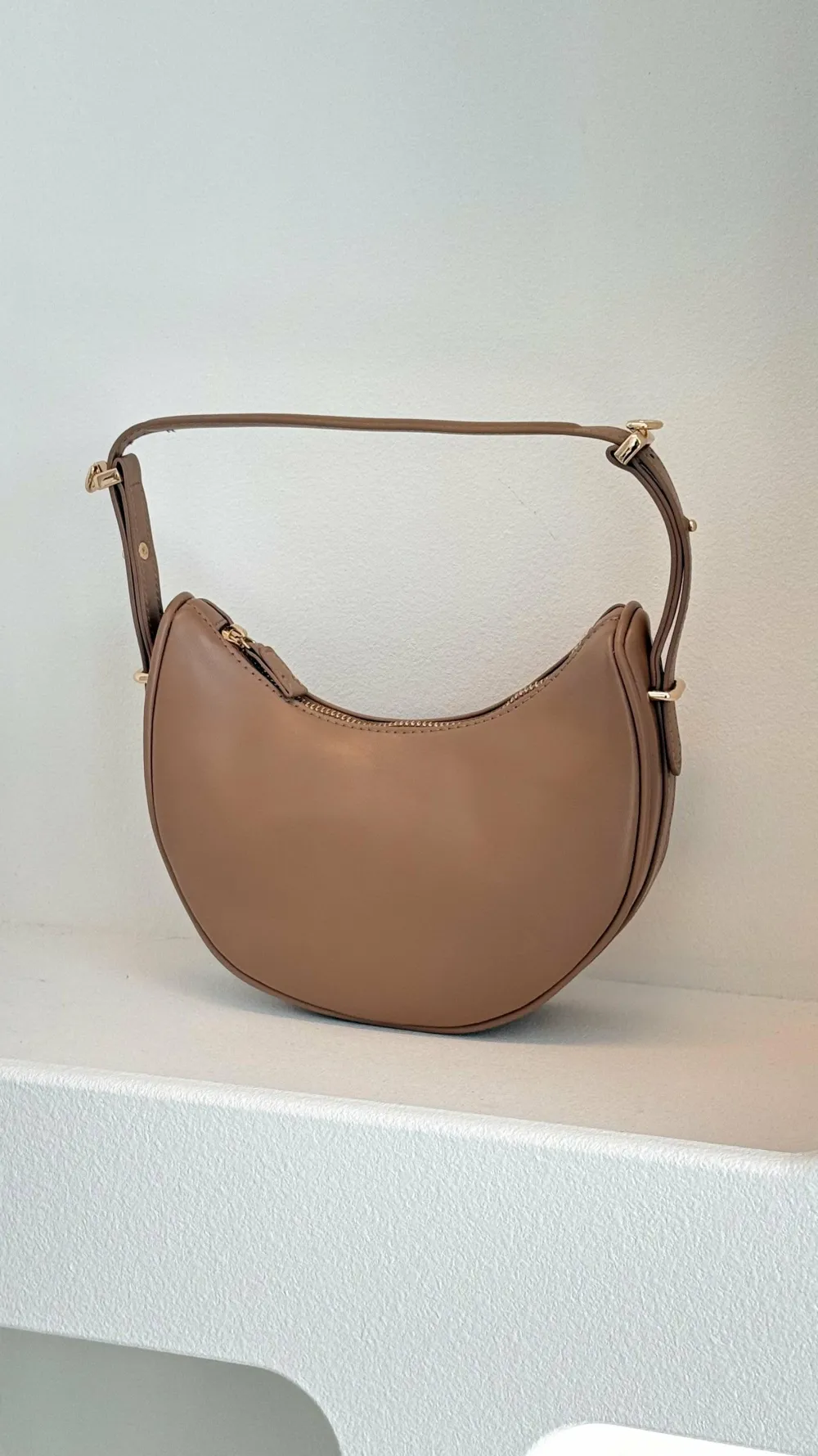 Billini Bags|Billini^Halo Shoulder Bag - Almond