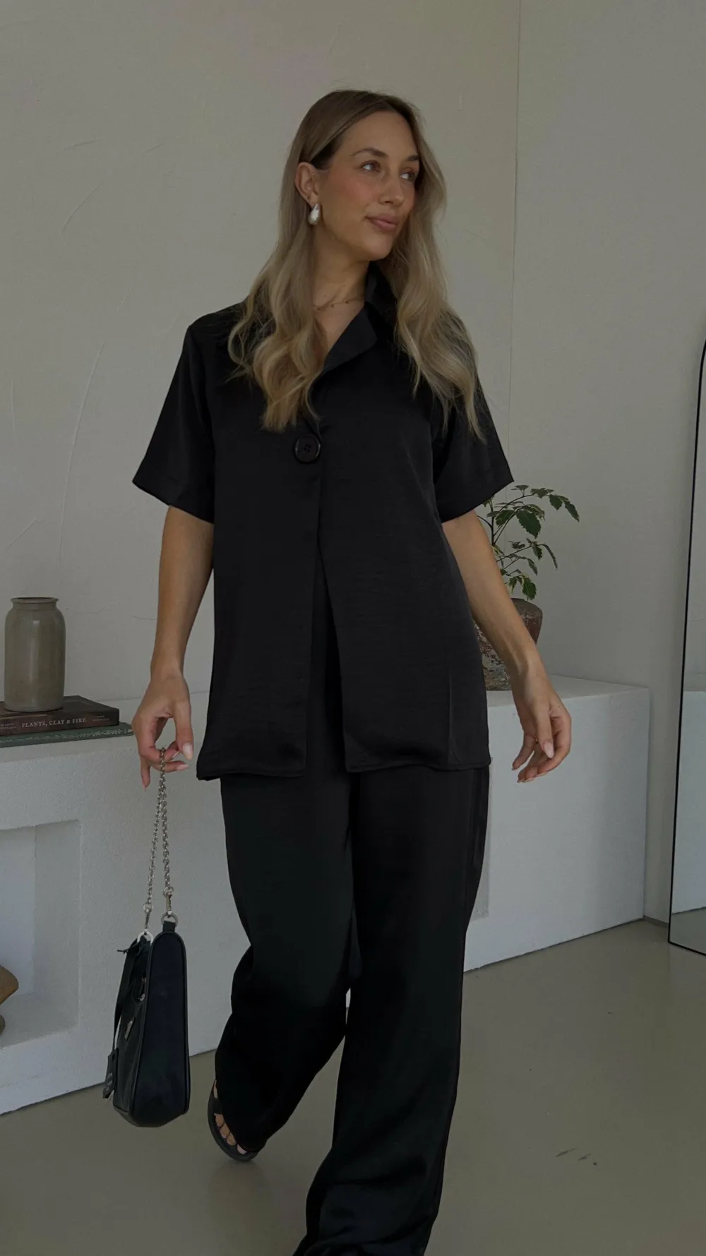 IDS Sets|Tops^Imogen Button Shirt - Black
