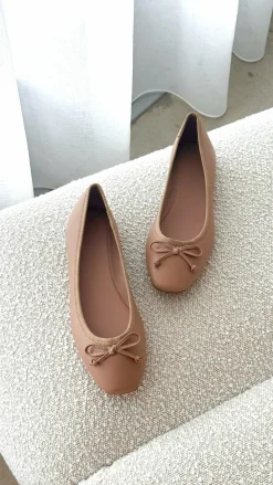 Billini Billini^Isaiah Ballet Flats - Dark Nude