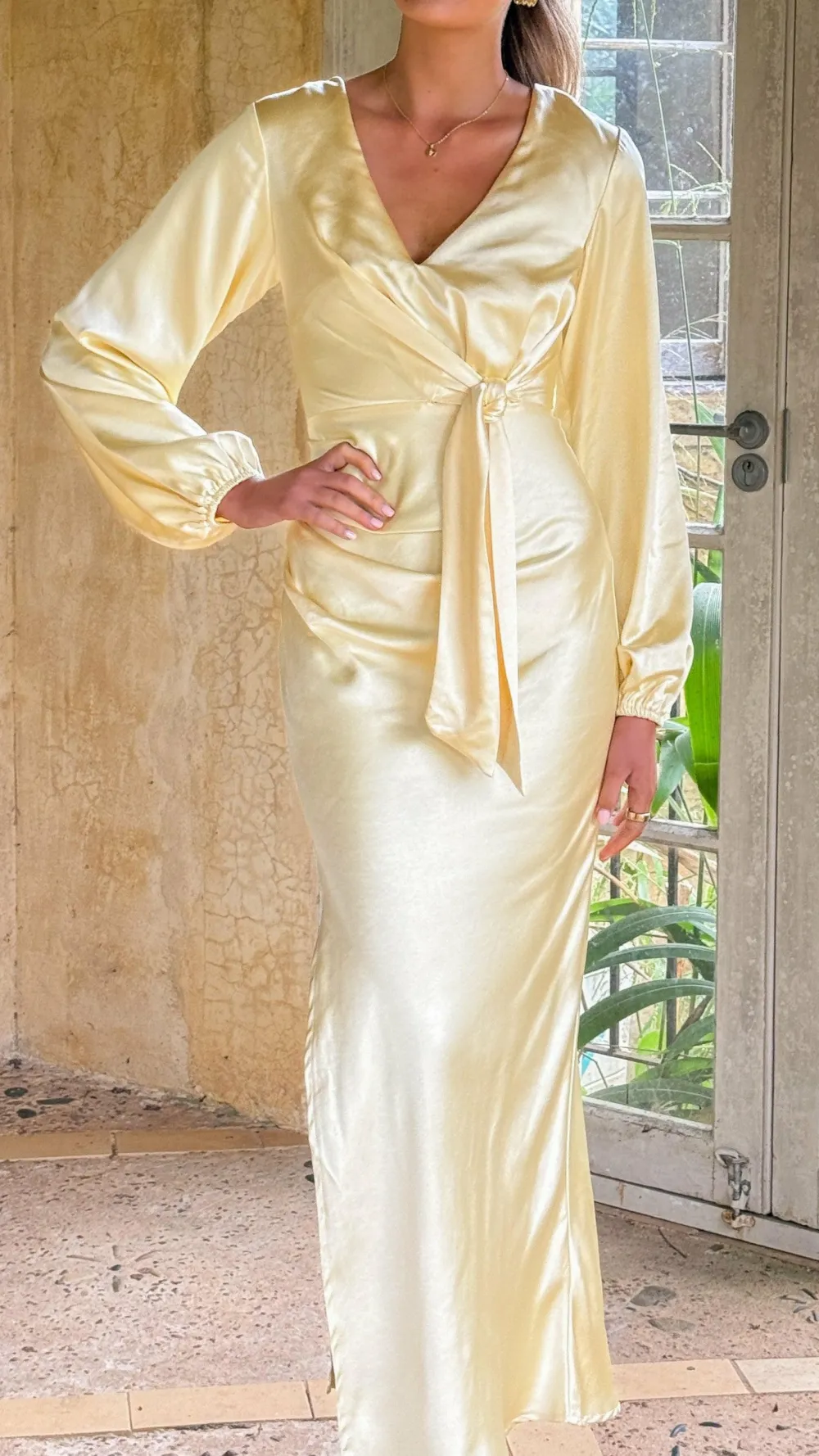 LILYWHYT Mon Cheri|Dresses^Ivy Long Sleeve Tie Front Maxi Dress - Yellow