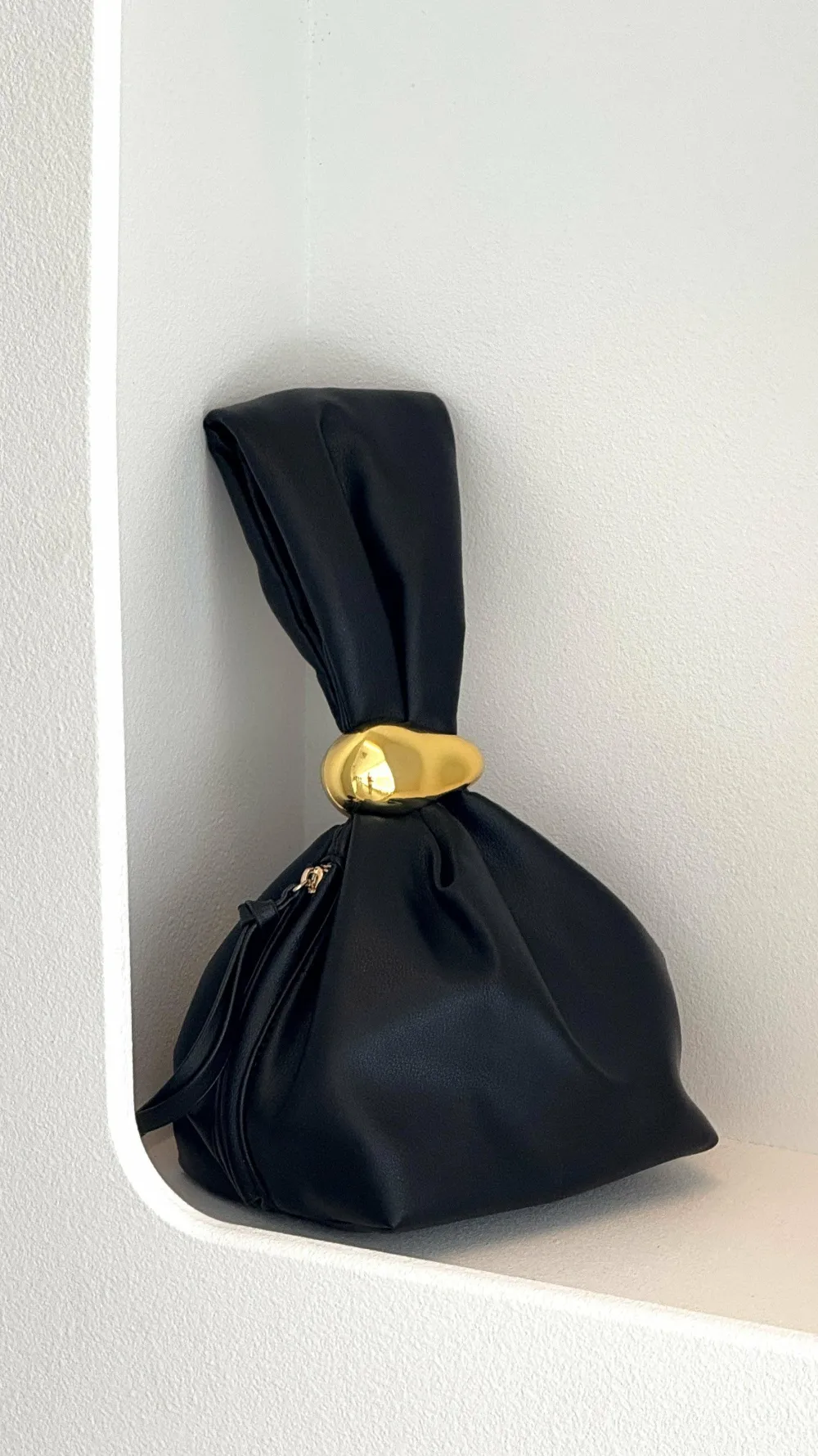 Billini Bags|Billini^Lucia Handle Bag - Black