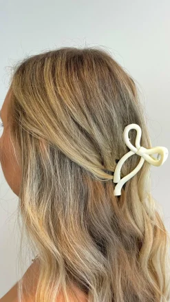 Angel Whisper Hair Accessories|Polo^Matte Bow Claw Clip - Butter