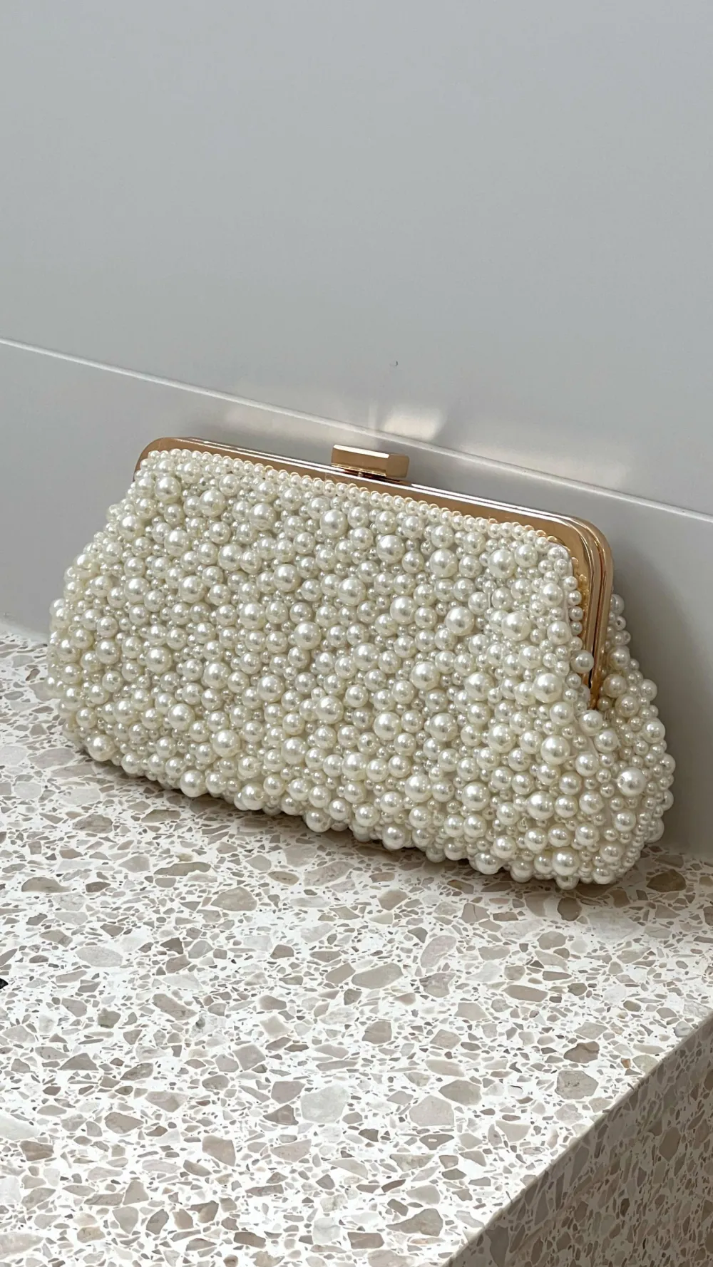 Adorne Bags|Je T'Aime^Norma Jean Faux Pearl Clutch - Cream/Gold