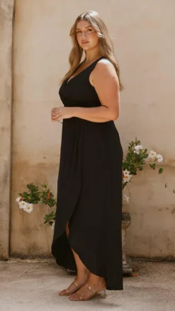 LILYWHYT Mi Amore|Dresses^Pamela V Neck Maxi Dress - Black