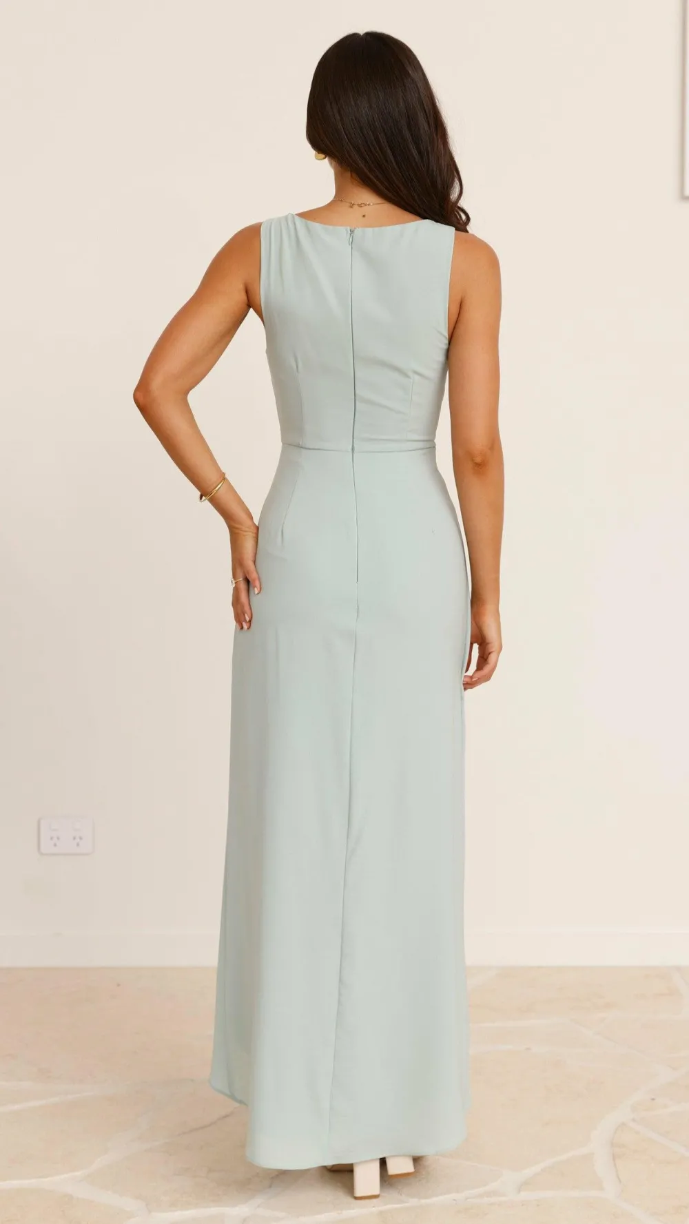 LILYWHYT Mi Amore|Dresses^Pamela V Neck Maxi Dress - Sage