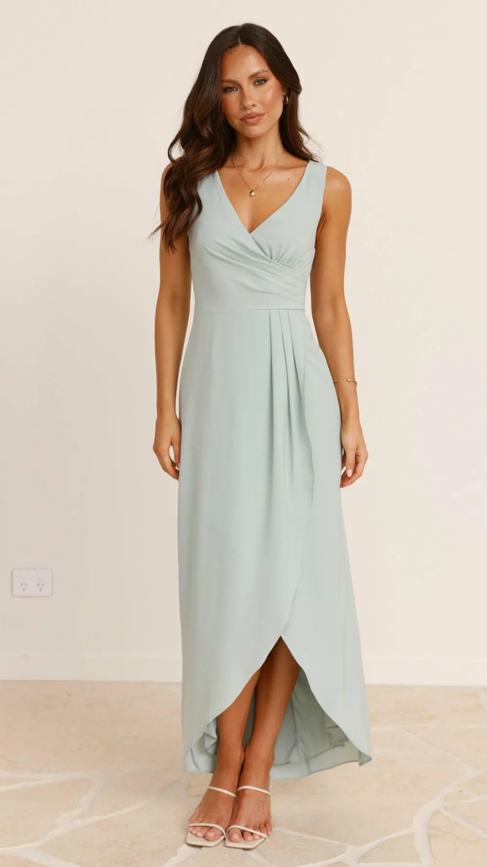 LILYWHYT Mi Amore|Dresses^Pamela V Neck Maxi Dress - Sage