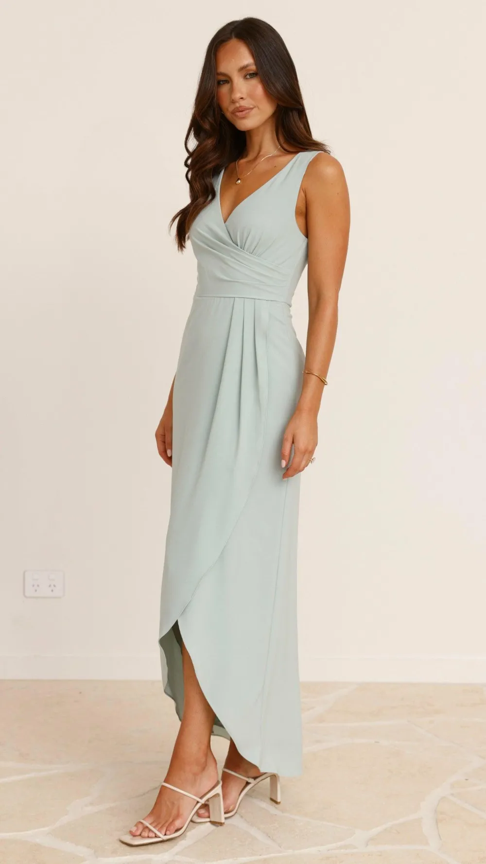 LILYWHYT Mi Amore|Dresses^Pamela V Neck Maxi Dress - Sage