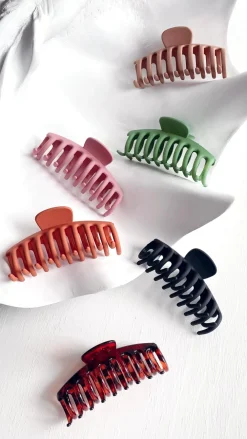 Angel Whisper Gift Collection|Hair Accessories^Regina Matte Claw Clip - Black
