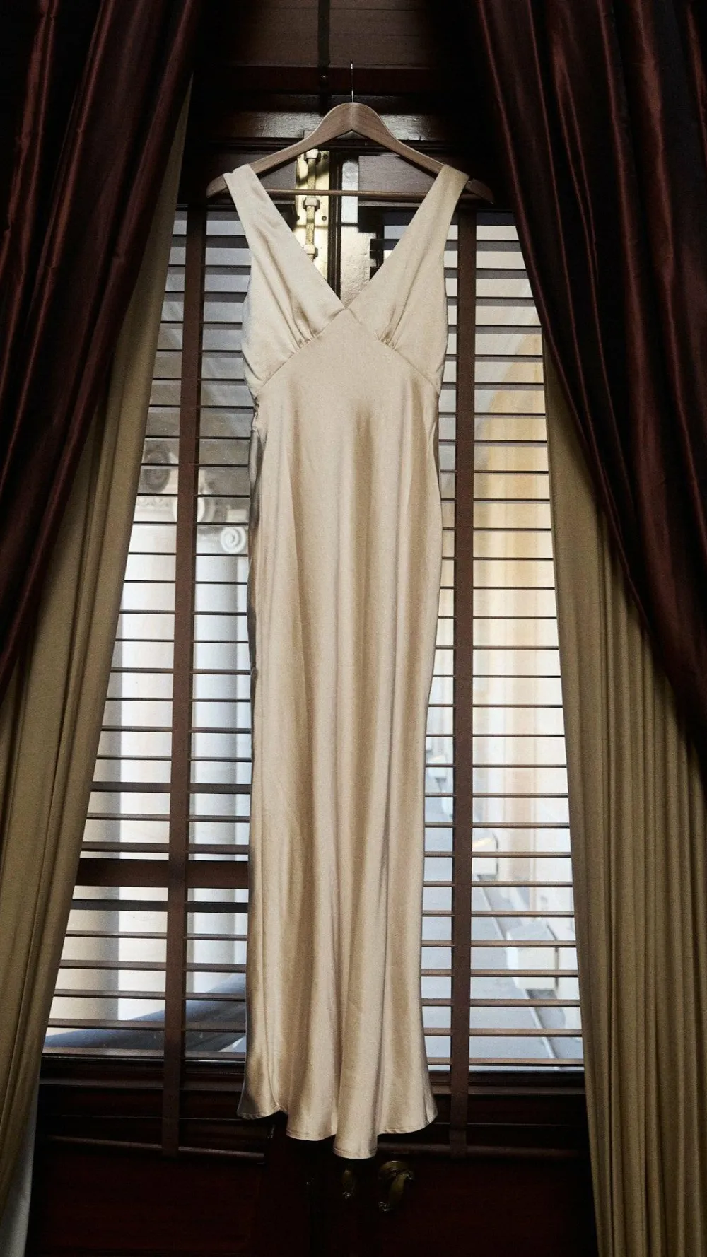 LILYWHYT Mon Cheri|Dresses^Sofia Maxi Dress - Champagne