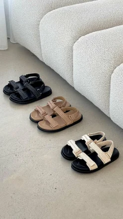 Billini Billini^Taishi Slide - Black