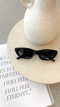 Banbe Sunglasses|The Denim Edit^The Caroline Sunglasses - Black