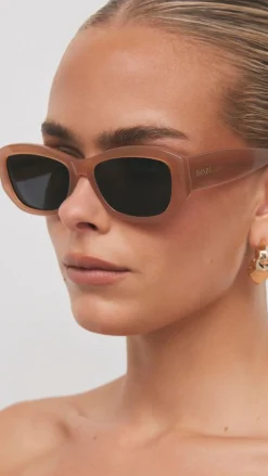 Banbe Sunglasses^The Diaz Sunglasses - Nude / Ink