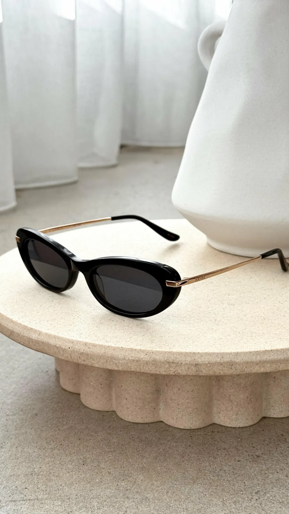 Banbe Sunglasses^The Rae Sunglasses - Black / Black