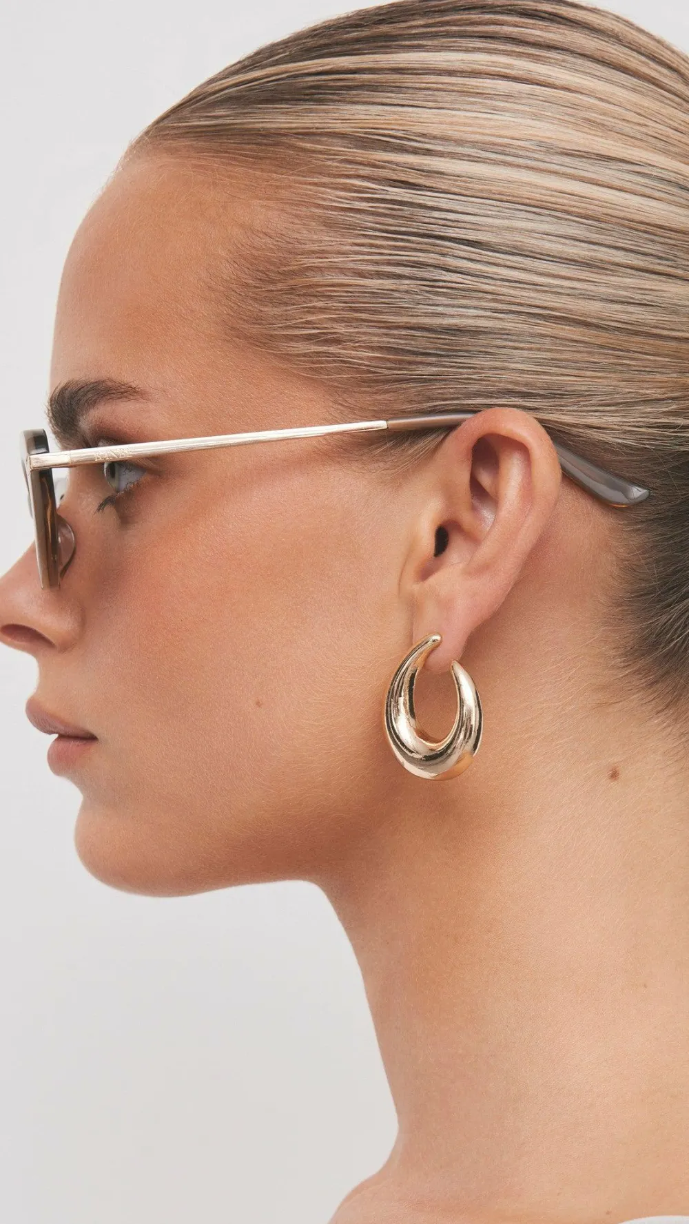 Banbe Sunglasses^The Rae Sunglasses - Taupe / Brown