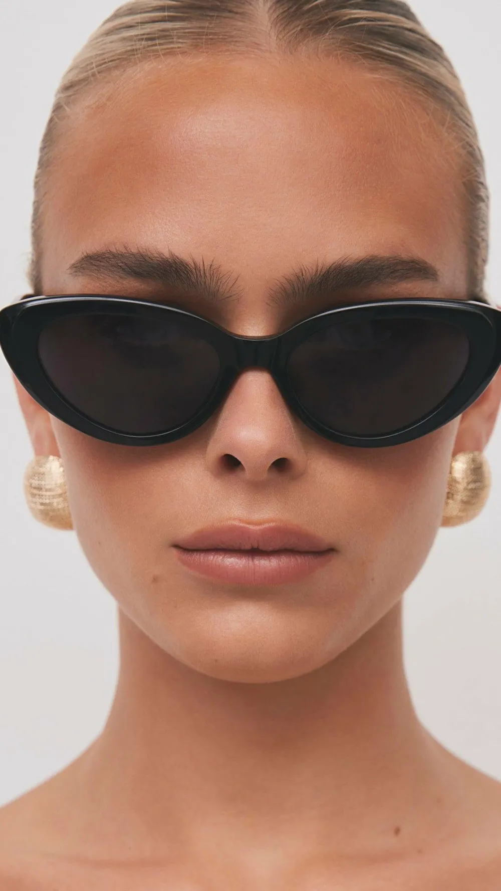 Banbe Sunglasses^The Sweeney Sunglasses - Black / Black
