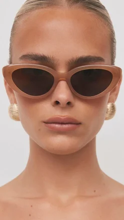 Banbe Sunglasses^The Sweeney Sunglasses - Nude / Chocolate