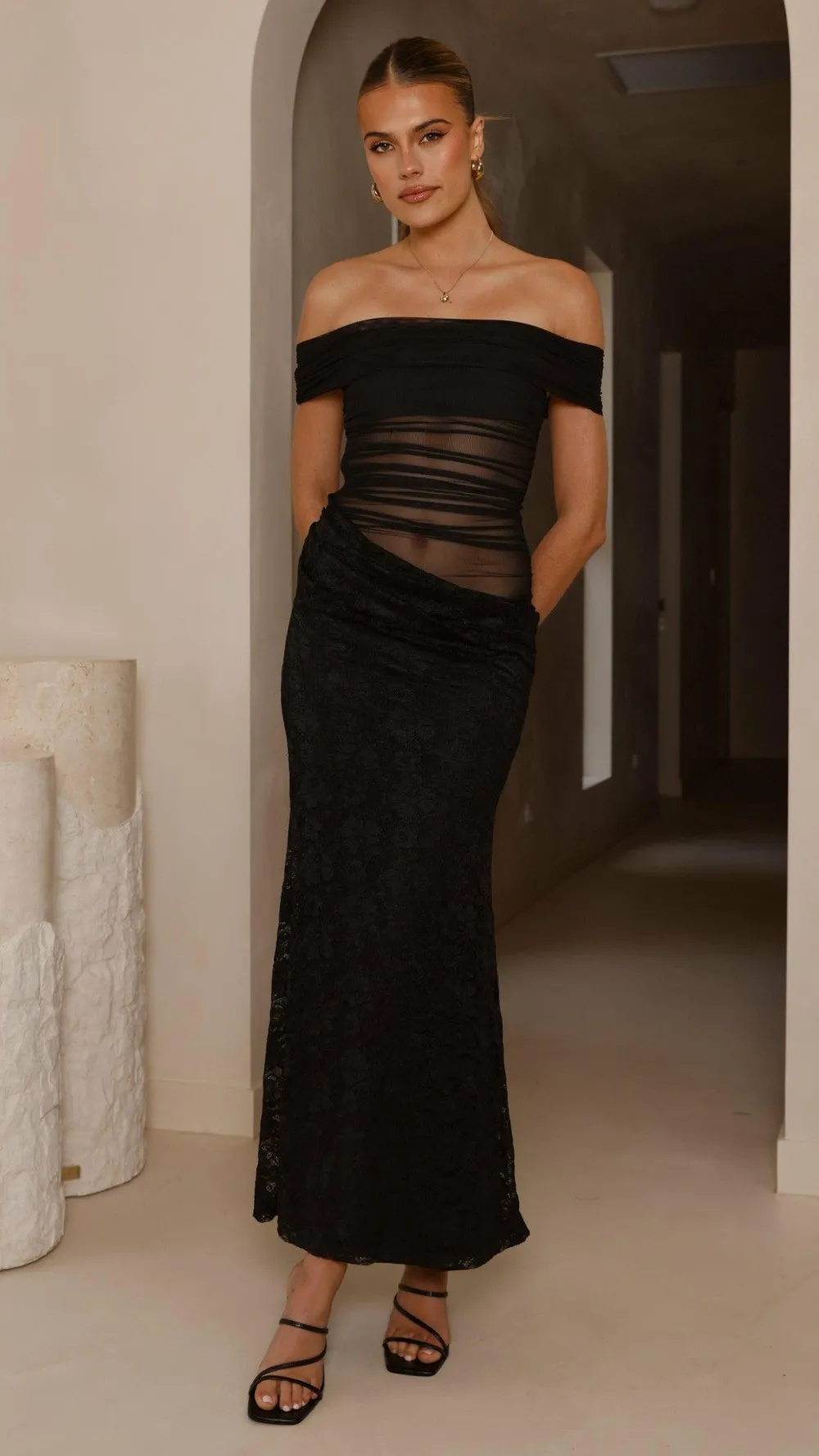 Sweet Acacia Dresses|Maxi^Tiarna Off The Shoulder Maxi Dress - Black