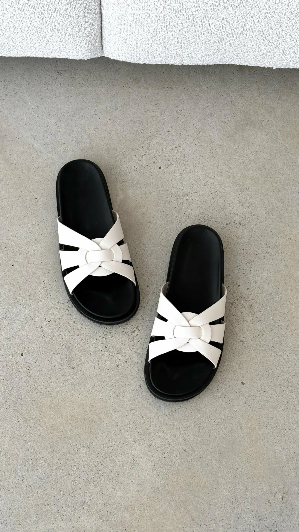 Billini Billini^Tinker Slides - Ivory