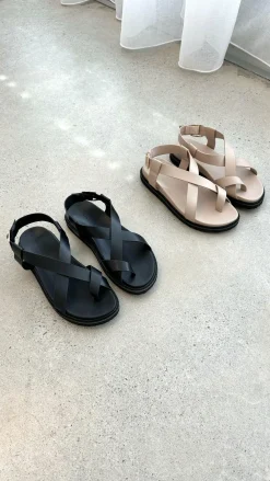 Billini Billini|Sandals & Slides^Zarai Slide - Black