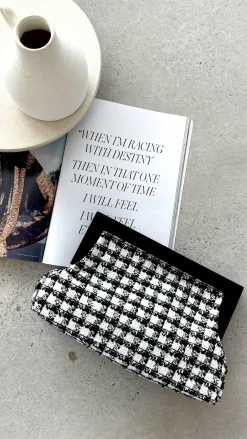 Angel Whisper Bags^Zoey Boucle Timber Frame Clutch - Black/White
